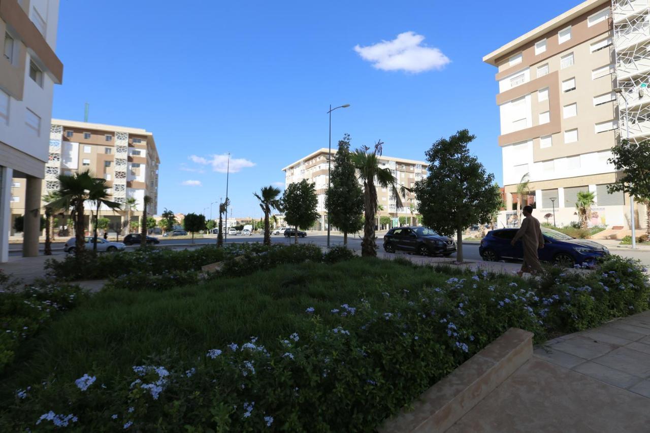Dlx02 Lägenhet Oujda Exteriör bild